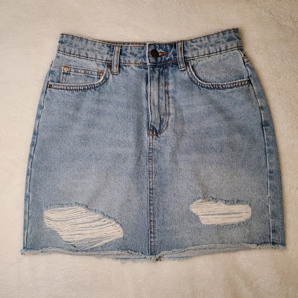 34. Billabong X Sincerely Jules Demim Skirt Size: 26